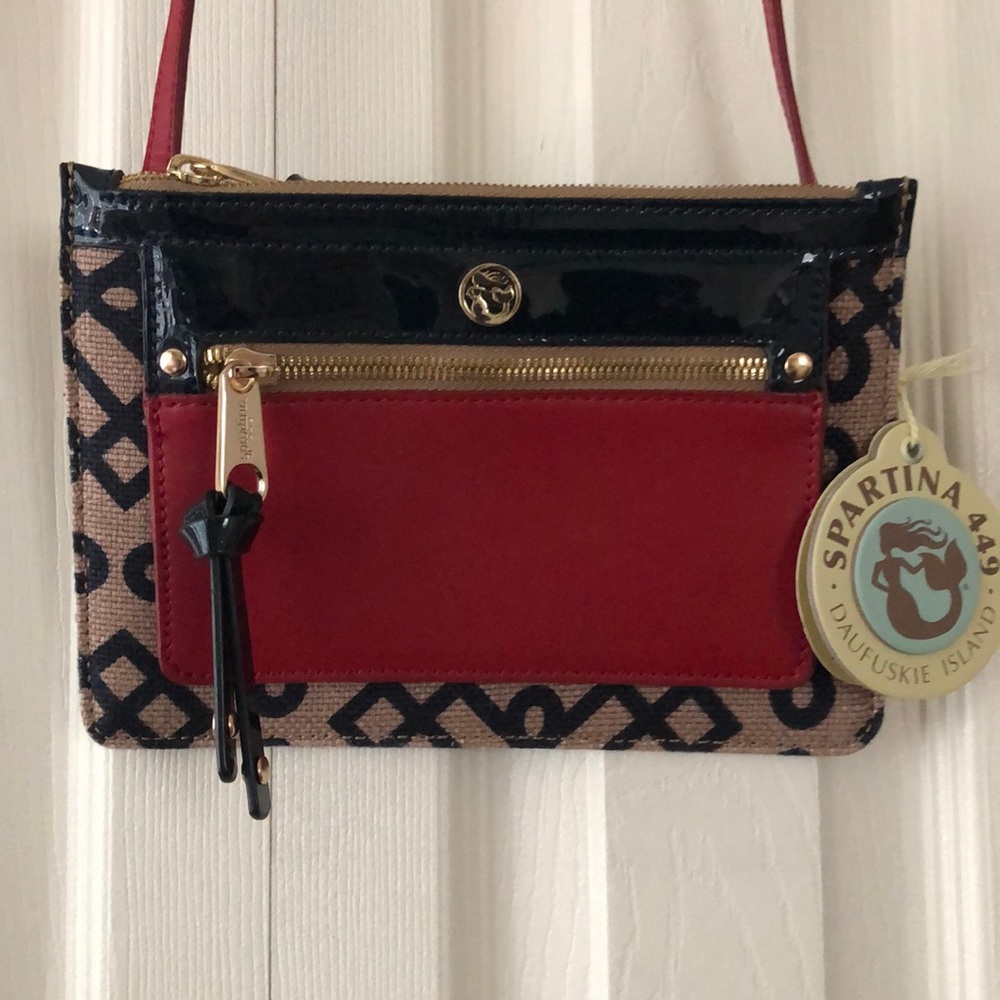 Crossbody purse